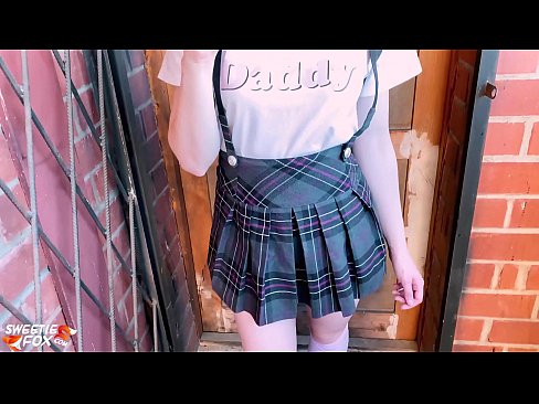 ❤️ L'escola es xucla la polla profundament i la folla en lloc de les classes. ❤ Porno preciós al ca.xxxifuck.ru ❌️