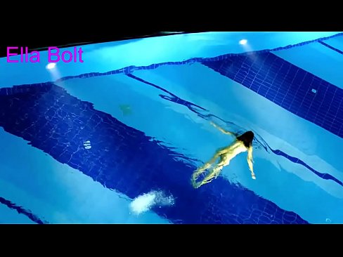❤️ No puc parar de mirar-la, jove rossa presa nedant nua a la piscina del complex ELLA BOLT ❤ Porno preciós al ca.xxxifuck.ru ❌️
