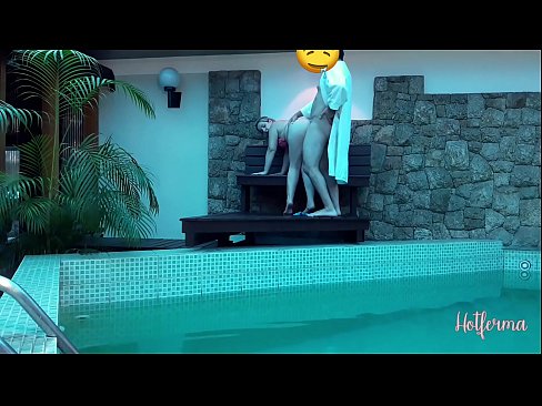 ❤️ El cap convida la criada a la piscina, però no va poder resistir-se a una calor ❤ Porno preciós al ca.xxxifuck.ru ❌️